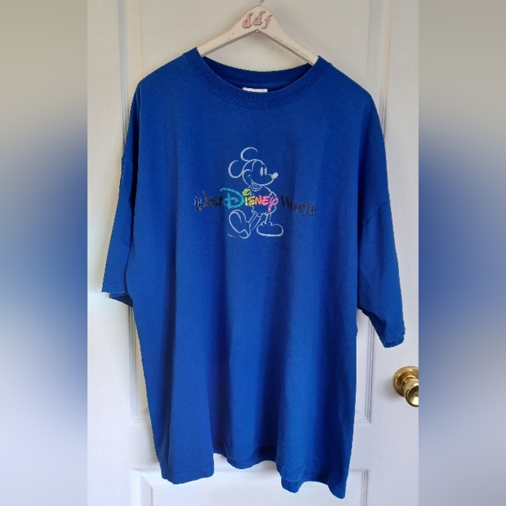 VTG WALT DISNEY WORLD BLUE W/MULTI-COLOR DOT ART/PUFF PAINT GRAPHIC T-SHIRT XX-L